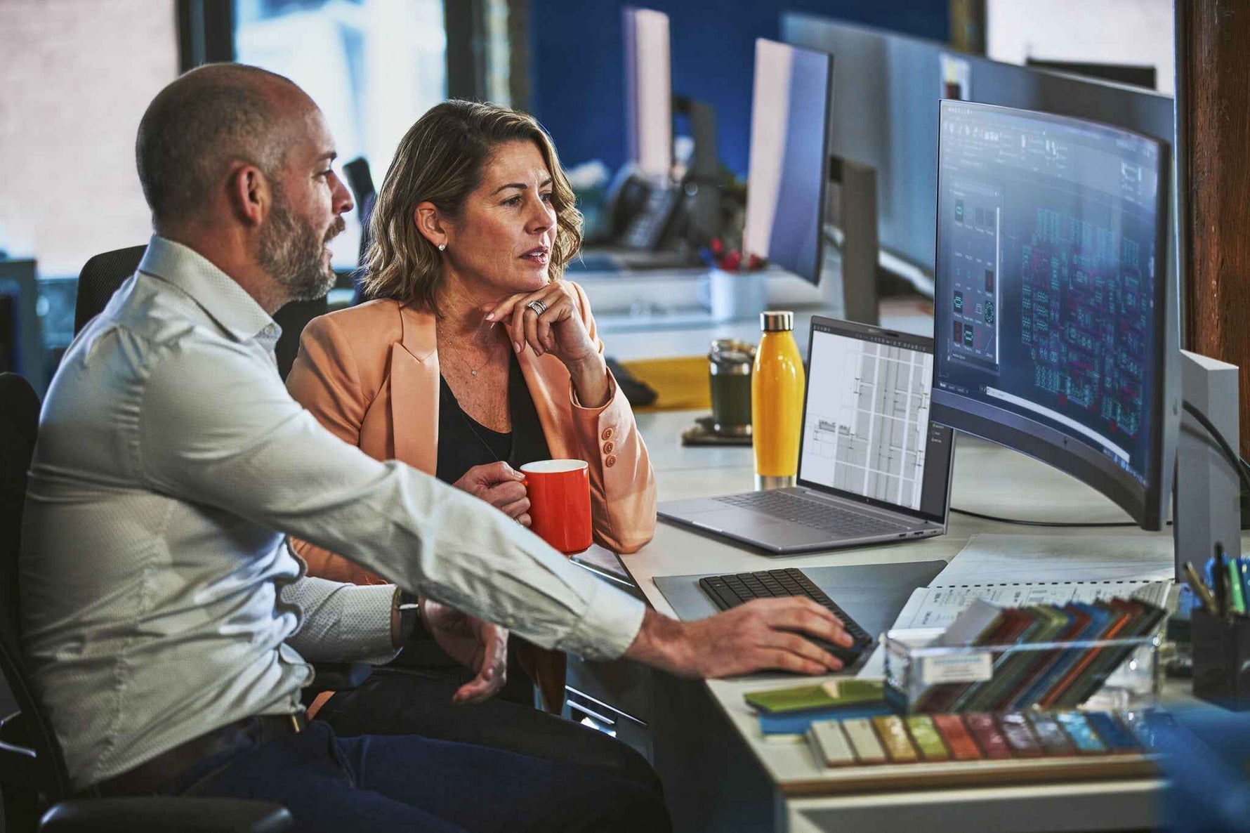 HP ZBook Power G11 A AMD Ryzen™ 9 8945HS Mobiel werkstation 40,6 cm (16") WQXGA 64 GB DDR5-SDRAM 1 TB SSD NVIDIA RTX 2000 Ada Wi-Fi 6E (802.11ax) Windows 11 Pro AI PC Grijs