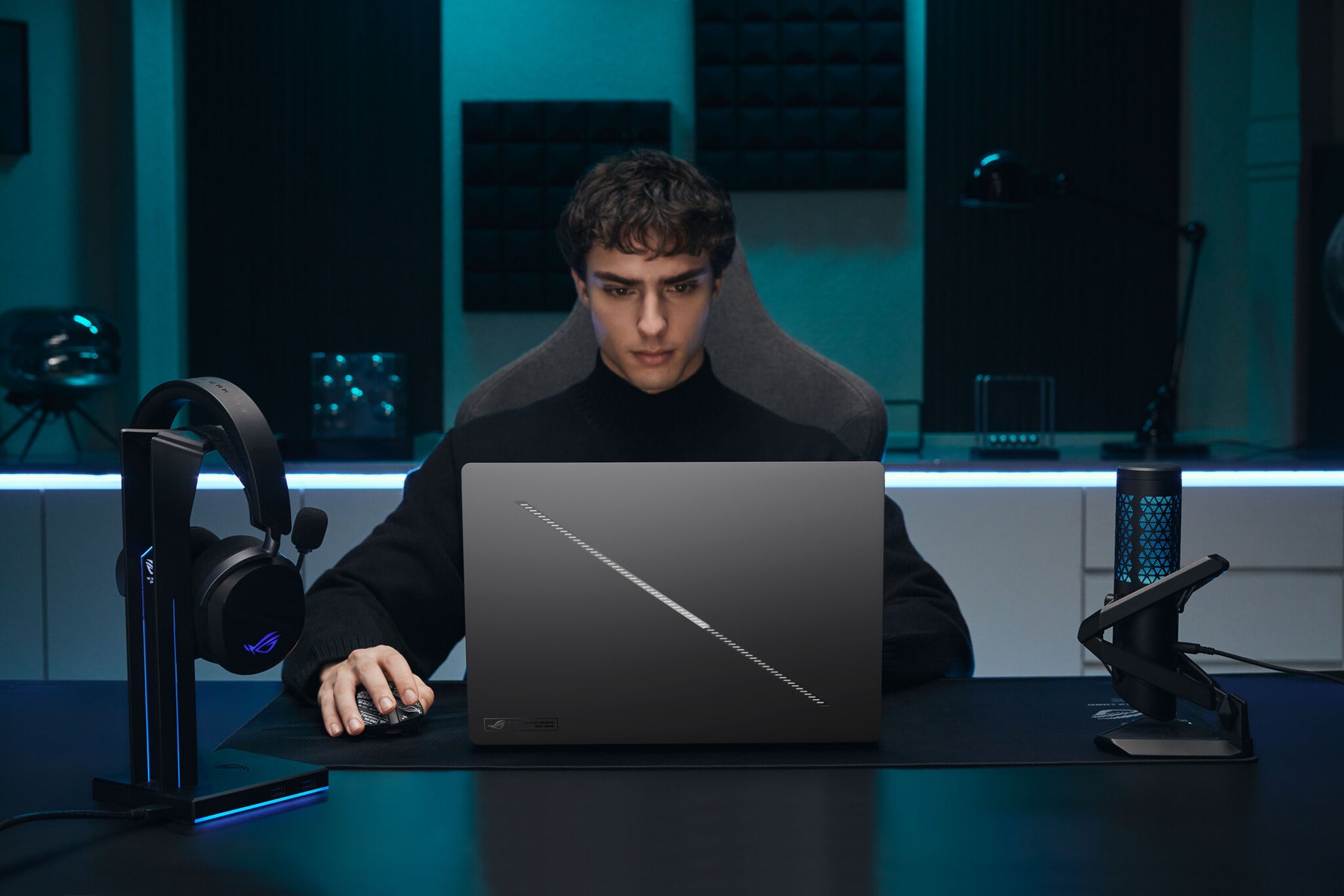 ASUS ROG Zephyrus G16 GU606AR-TB107W Intel Core Ultra 9 386H Laptop 40,6 cm (16") 2.5K 32 GB LPDDR5x-SDRAM 1 TB SSD NVIDIA GeForce RTX 5070 Ti Wi-Fi 7 (802.11be) Windows 11 Home Nederlands Grijs