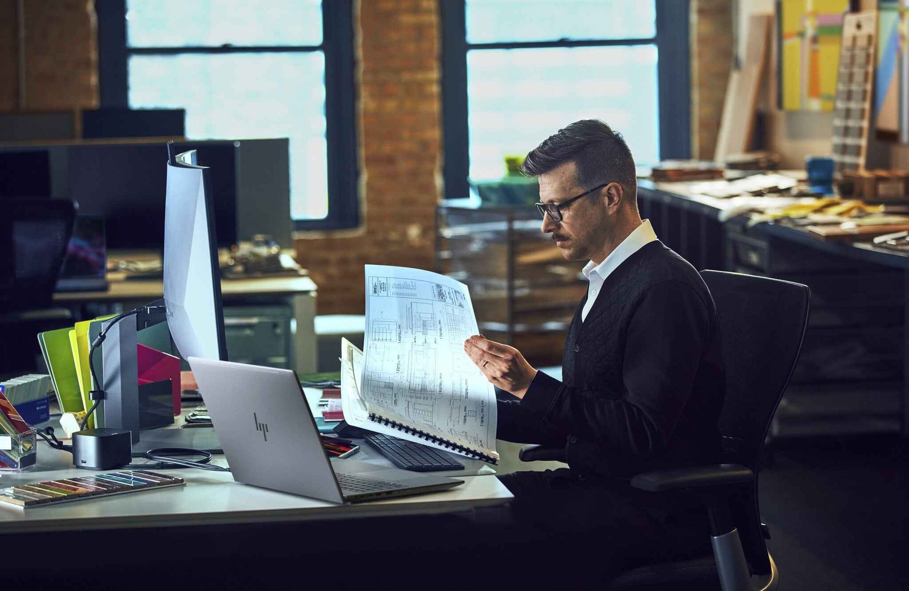 HP ZBook Power G11 A AMD Ryzen™ 9 8945HS Mobiel werkstation 40,6 cm (16") WQXGA 64 GB DDR5-SDRAM 1 TB SSD NVIDIA RTX 2000 Ada Wi-Fi 6E (802.11ax) Windows 11 Pro AI PC Grijs