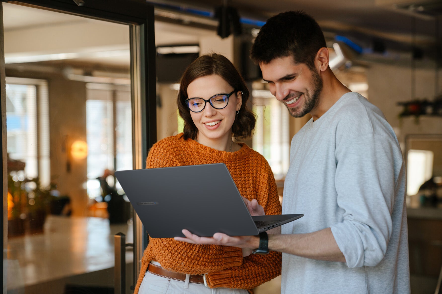 ASUS ExpertBook BM1 BM1503CDA-S71105X AMD Ryzen™ 5 7535HS Laptop 39,6 cm (15.6