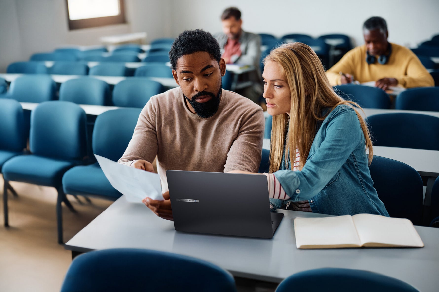 ASUS ExpertBook B5 B5405CCA-LY0008X Intel Core Ultra 5 225H Laptop 35,6 cm (14