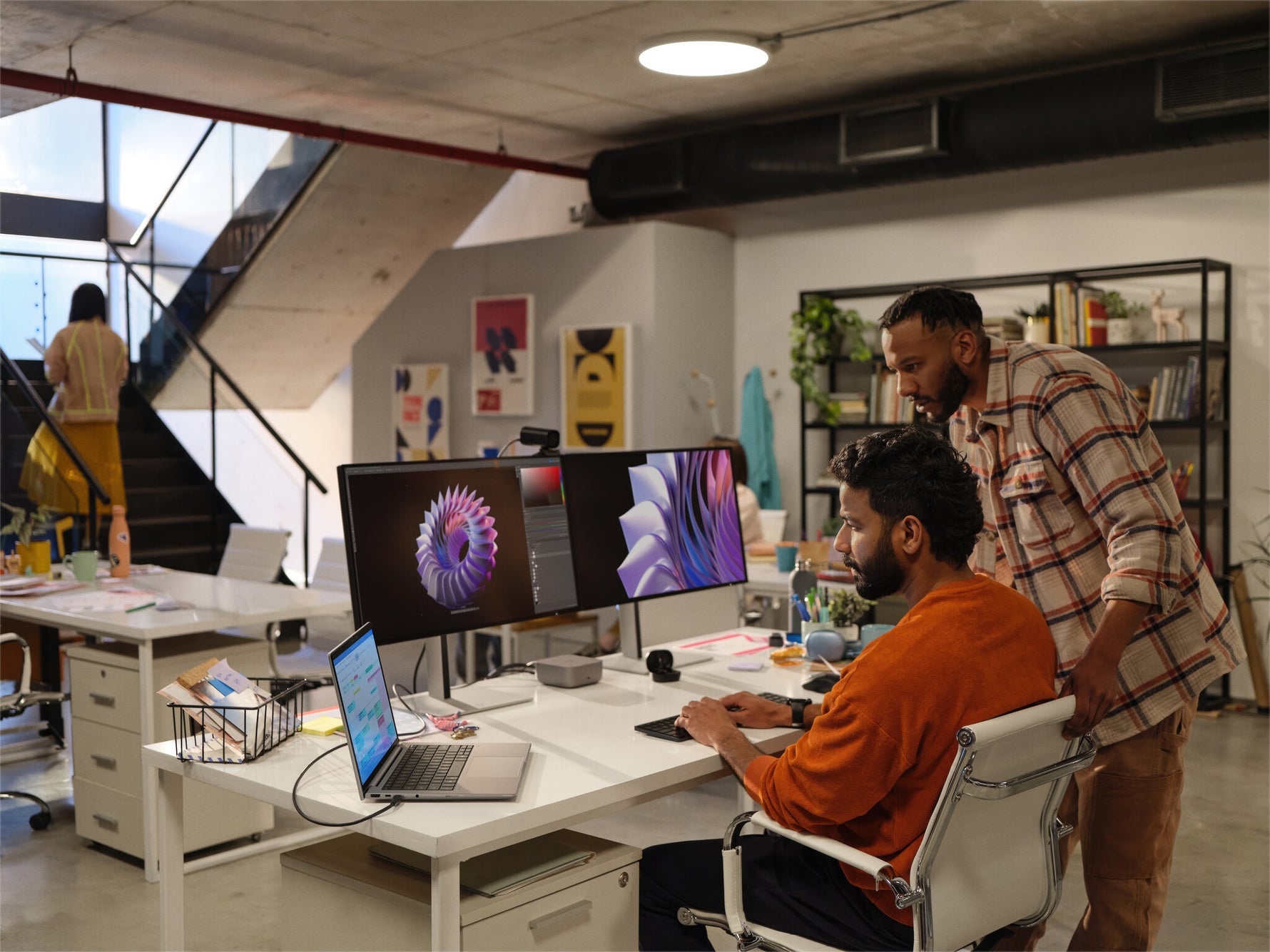 HP ZBook 8 G1i Wolf Pro Security Edition Intel Core Ultra 7 255H Mobiel werkstation 35,6 cm (14") Touchscreen WUXGA 32 GB DDR5-SDRAM 1 TB SSD NVIDIA RTX 500 Ada Wi-Fi 7 (802.11be) Windows 11 Pro AI Workstation, AI PC Grijs