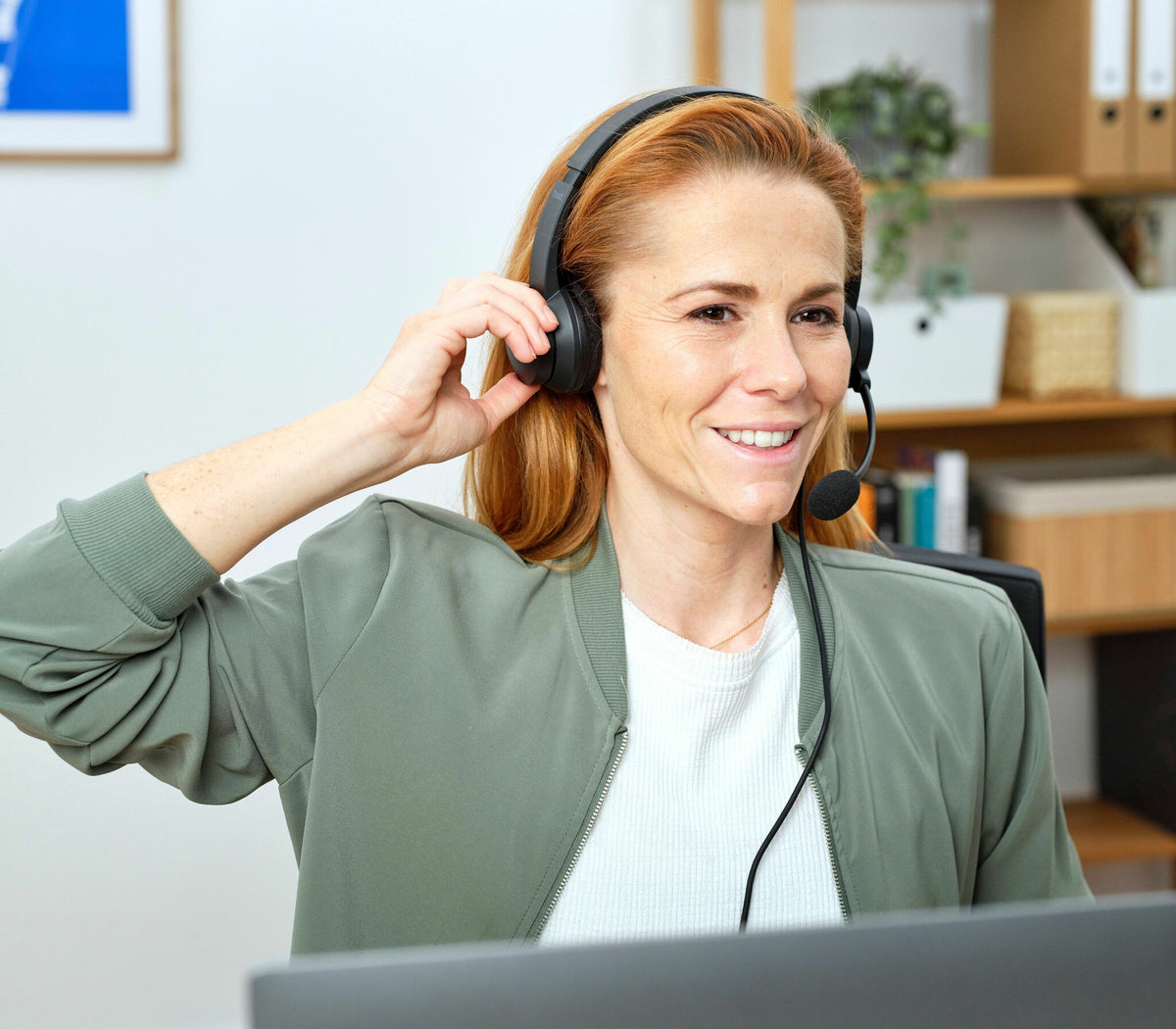 Trust HS-260 Headset - USB-headset voor kantoor en gesprekken – Lichtgewicht ontwerp – Verstelbare microfoon – Zakelijk model – Zwart