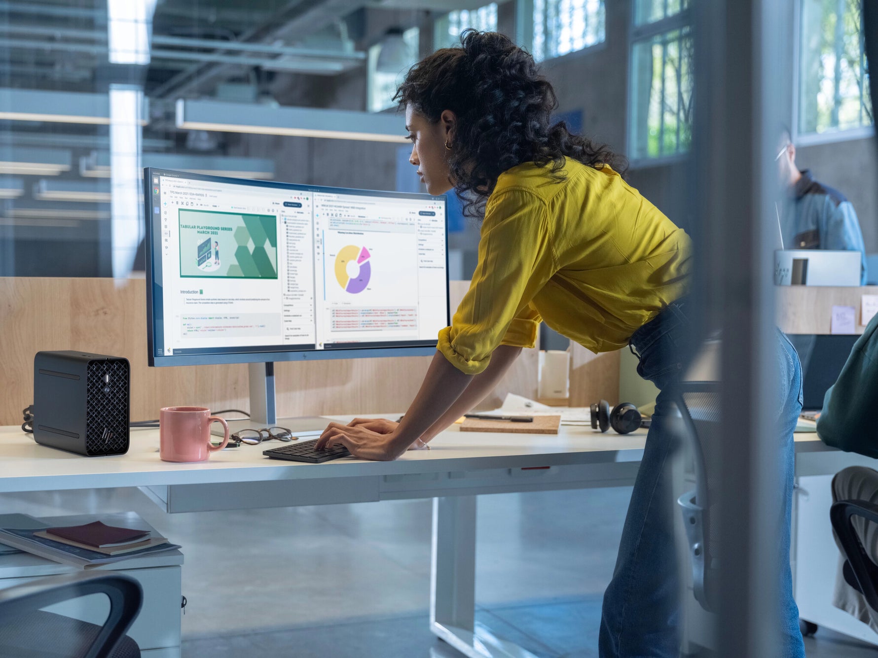 HP Z2 Mini G1a Copilot+ PC AMD Ryzen AI Max PRO 390 64 GB LPDDR5x-SDRAM 1 TB SSD Windows 11 Pro Mini PC Workstation AI Workstation, AI PC Zwart