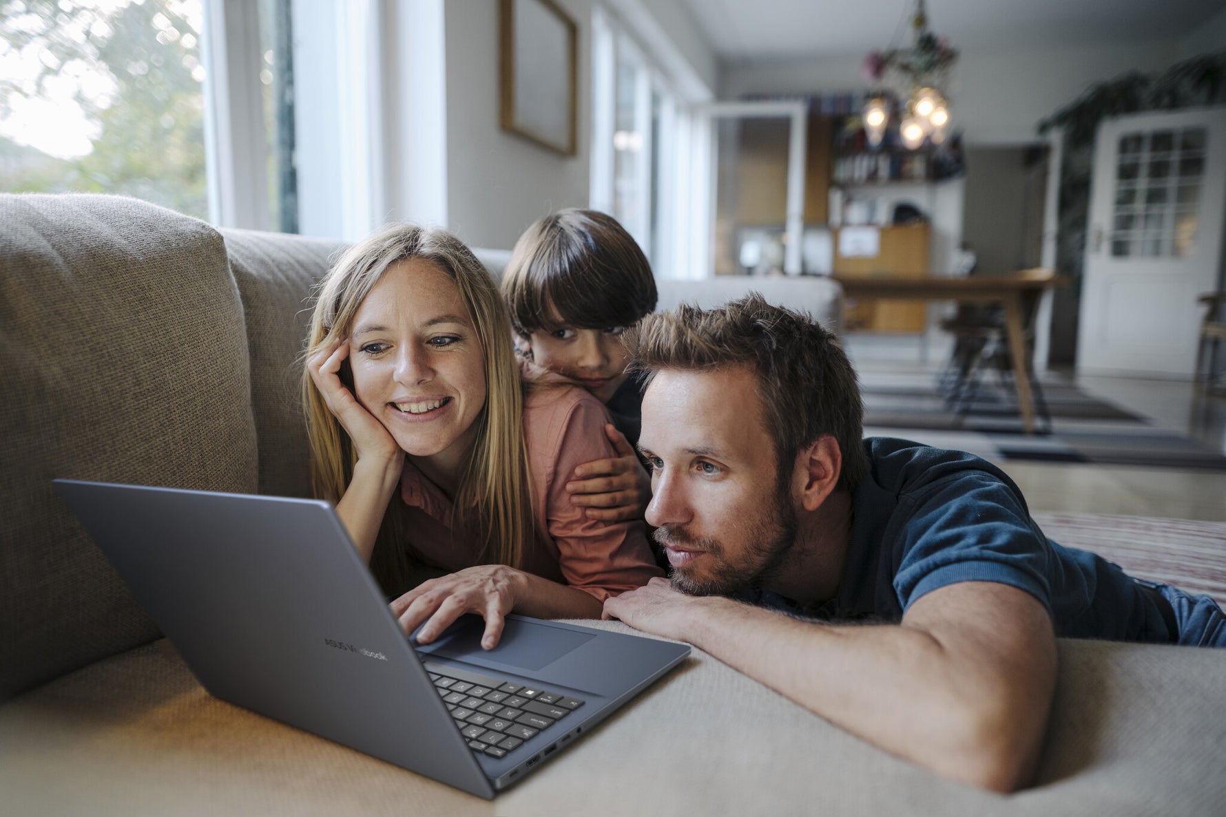 ASUS Vivobook 16 M1607KA-MB164W Copilot+ PC AMD Ryzen AI 5 330 Laptop 40,6 cm (16") WUXGA 16 GB DDR5-SDRAM 512 GB SSD Wi-Fi 6 (802.11ax) Windows 11 Home Nederlands Blauw