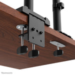 Neomounts DS60-600BL2-2 Quadruple monitorarm voor vier schermen 10-32"