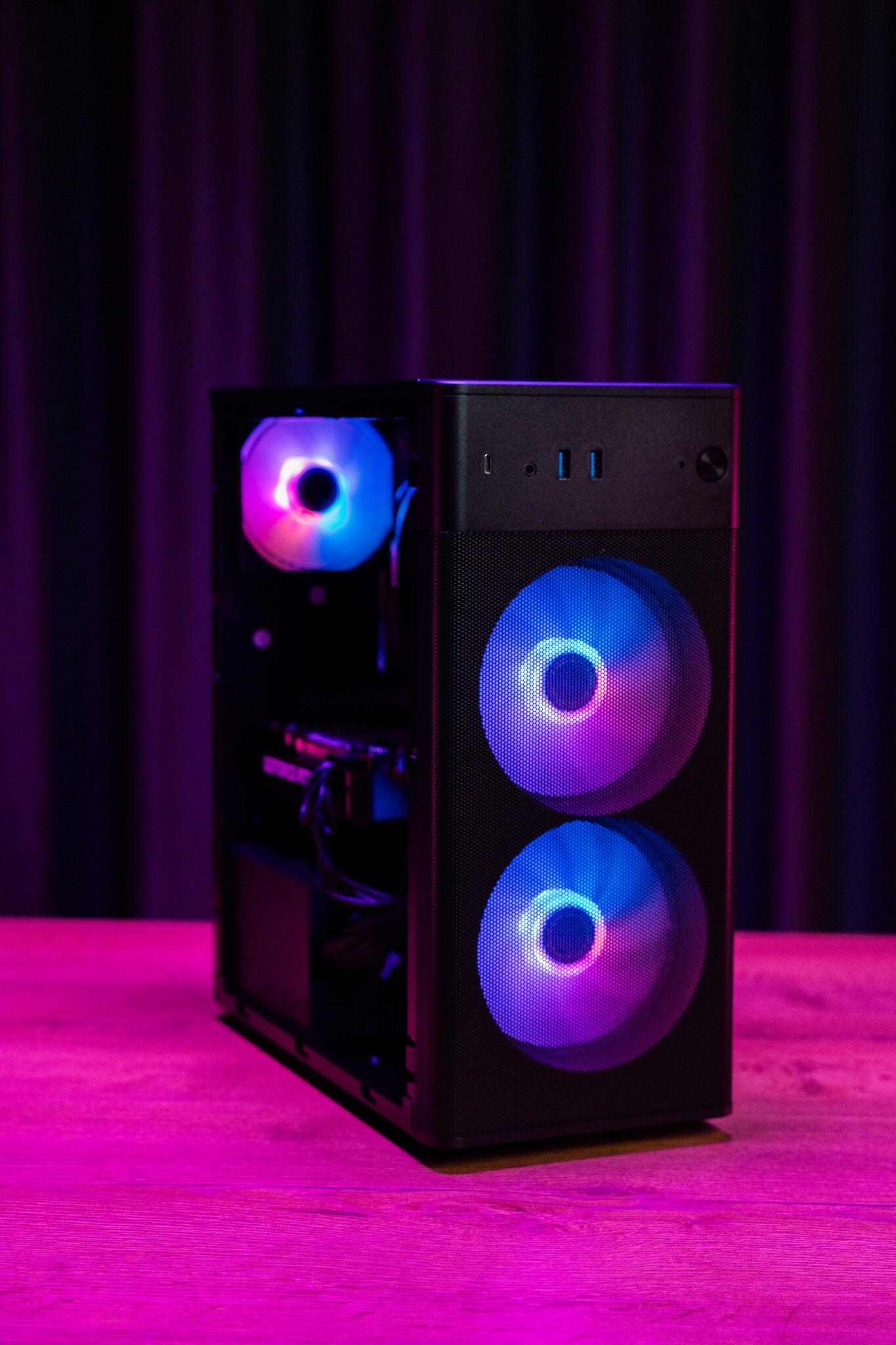 ERAZER Recon E45  - AMD Ryzen™ 5 5500 -  16 GB - 1 TB SSD - NVIDIA GeForce RTX 4060 - Windows 11 Home