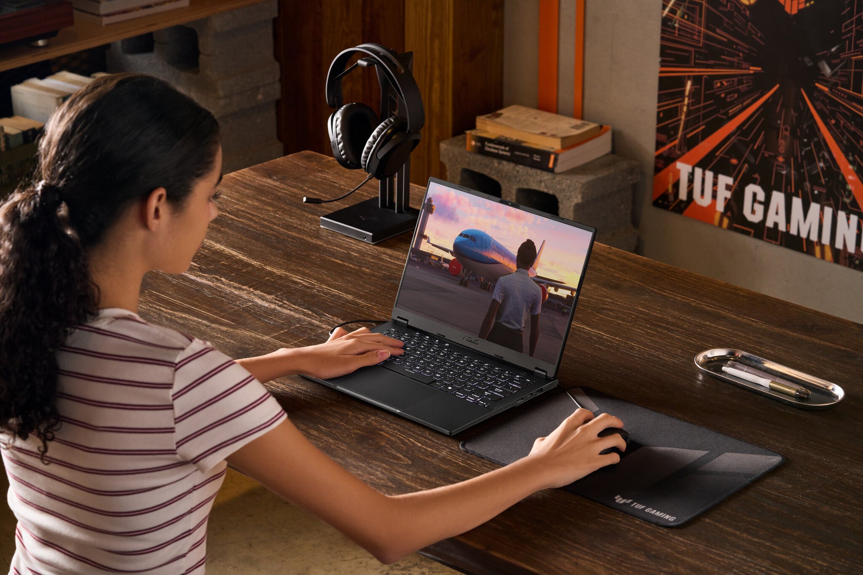 ASUS TUF Gaming A14 FA401KM-RG003W AMD Ryzen AI 7 350 Laptop 35,6 cm (14