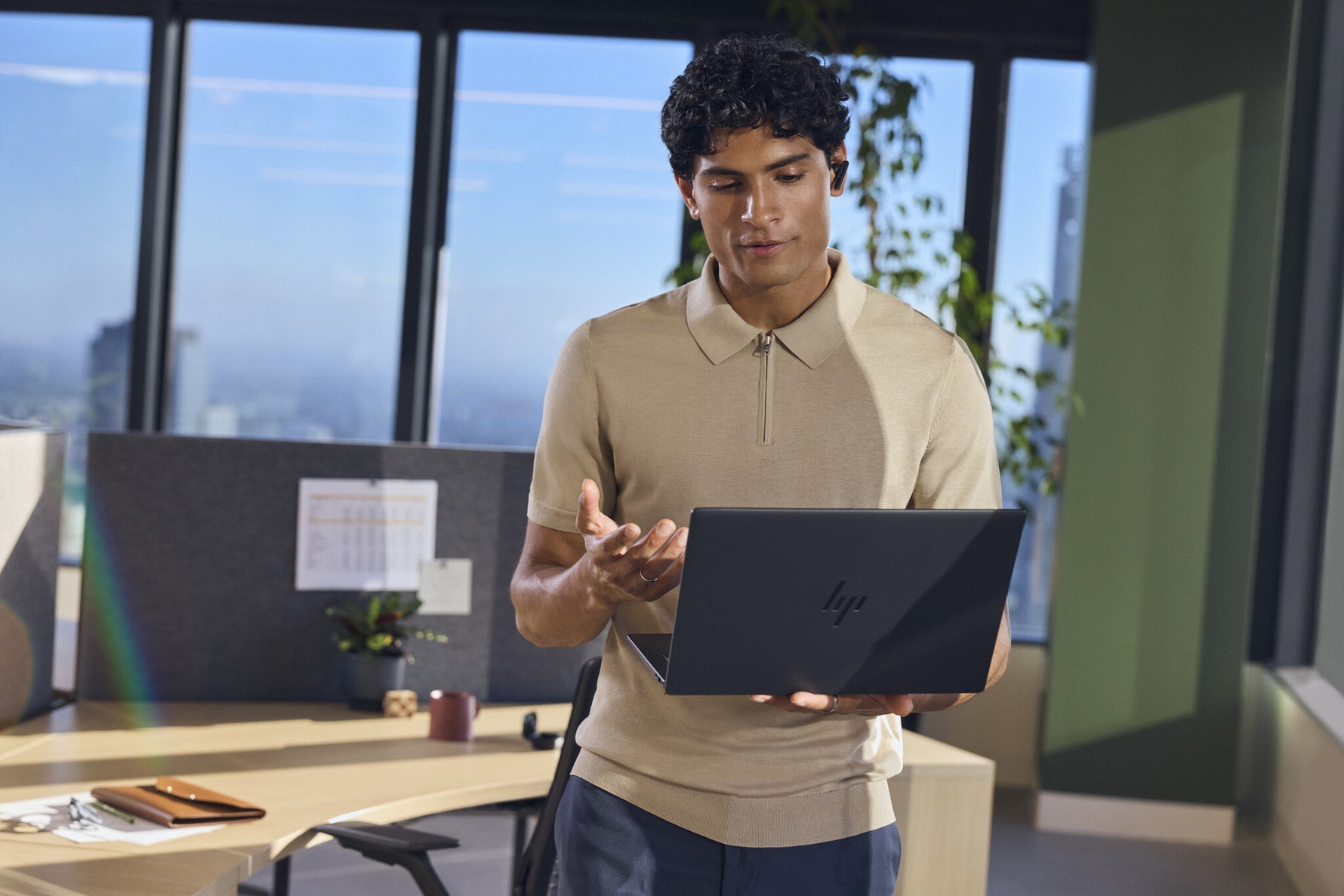 HP EliteBook X G2i 14 Next Gen AI PC Copilot+ PC Intel Core Ultra 5 325 Laptop 35,6 cm (14") 3K 32 GB LPDDR5x-SDRAM 512 GB SSD Wi-Fi 7 (802.11be) Windows 11 Pro Blauw QWERTY